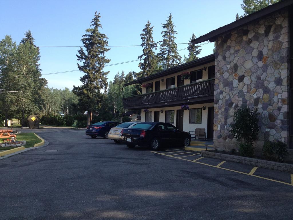 The Gateway Inn Canmore Exteriér fotografie