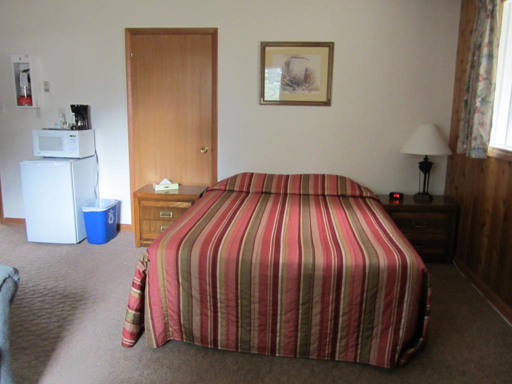 The Gateway Inn Canmore Pokoj fotografie