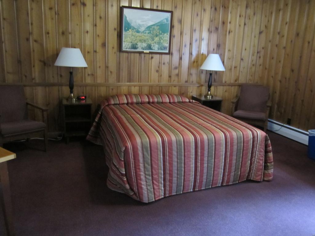 The Gateway Inn Canmore Pokoj fotografie